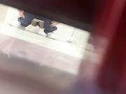偷拍女同事