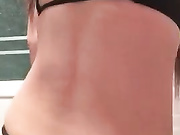 大波美女自摸